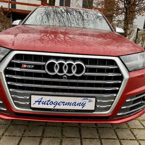 Audi SQ7 из Германии (37077)