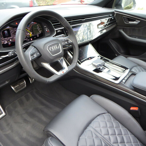 Audi SQ8 из Германии (37204)