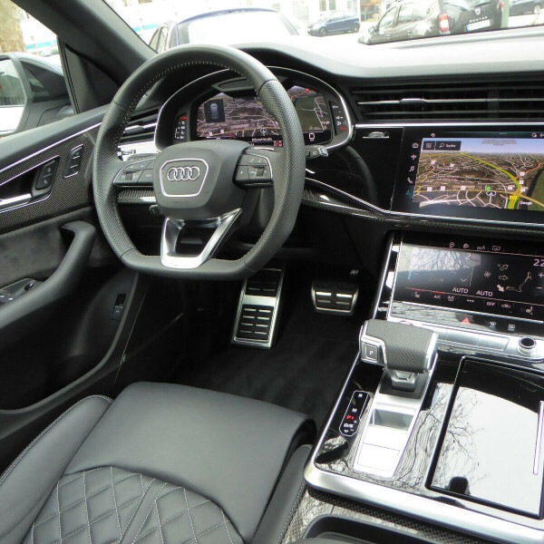 Audi SQ8 из Германии (37208)