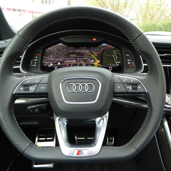 Audi SQ8 из Германии (37214)