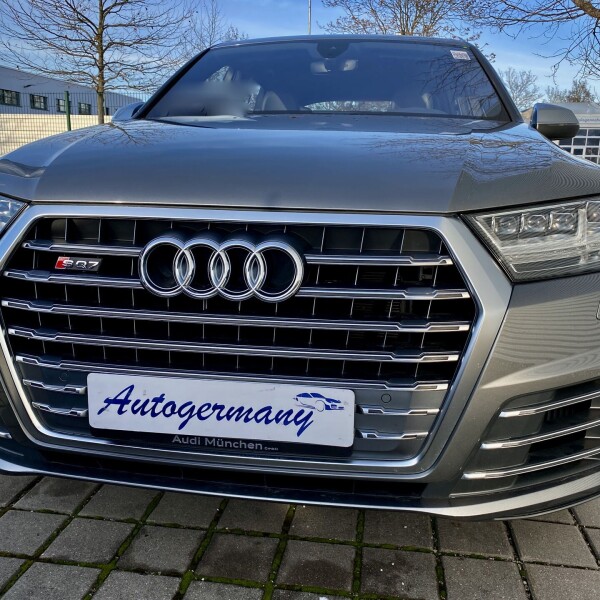 Audi SQ7 из Германии (37525)