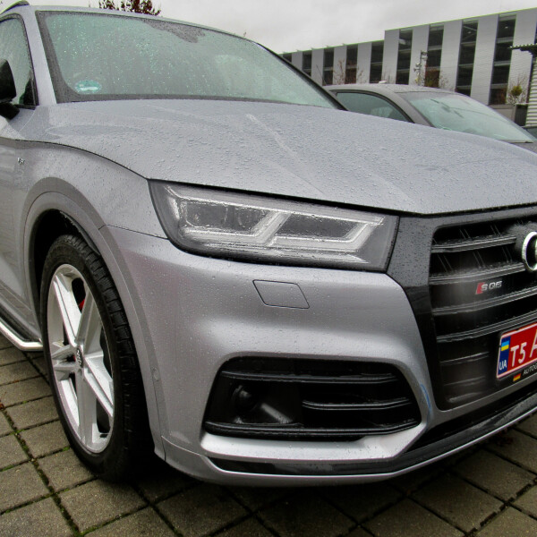 Audi SQ5 из Германии (37572)