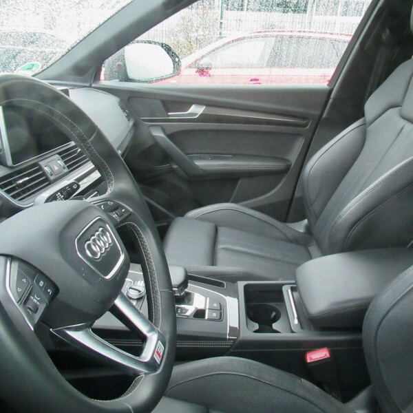 Audi SQ5 из Германии (37600)