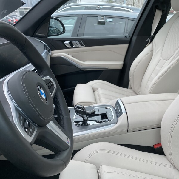BMW X5  из Германии (38071)