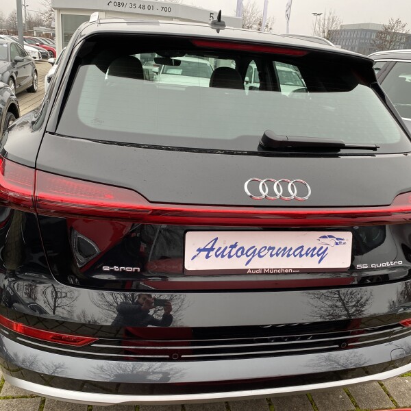 Audi e-tron из Германии (38086)