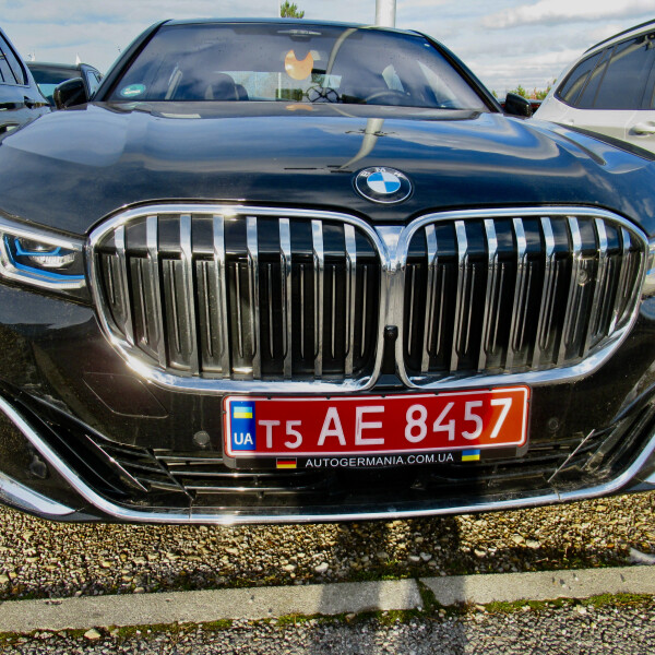 BMW 7-серии из Германии (38553)