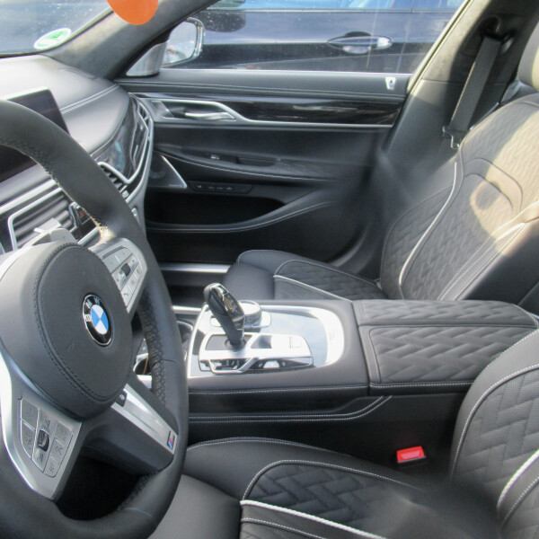 BMW 7-серии из Германии (38572)