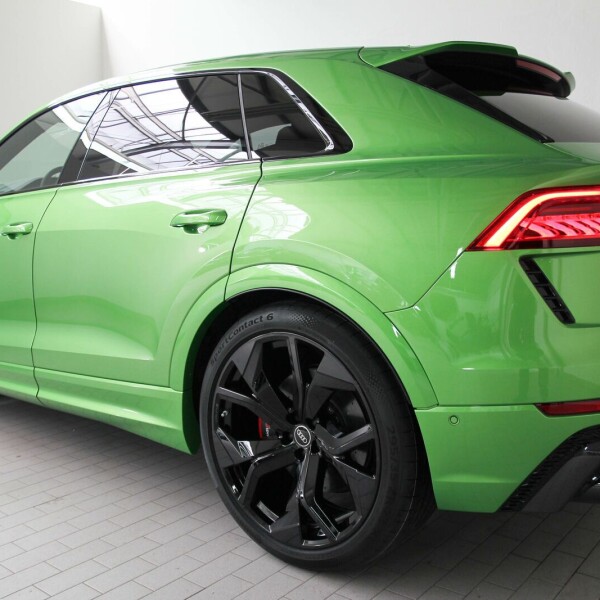 Audi RSQ8 из Германии (38990)