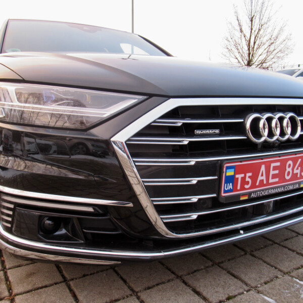 Audi A8  из Германии (39007)