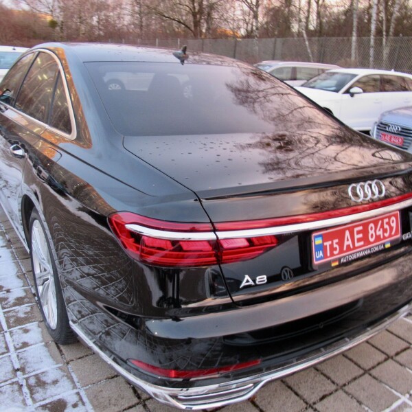 Audi A8  из Германии (39019)