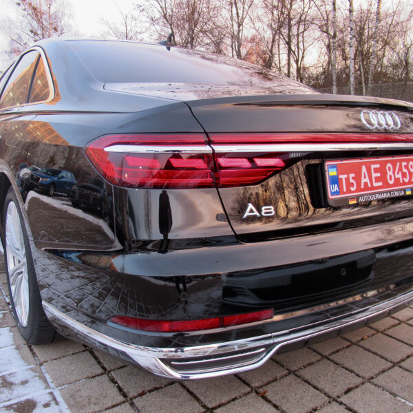 Audi A8  из Германии (39012)