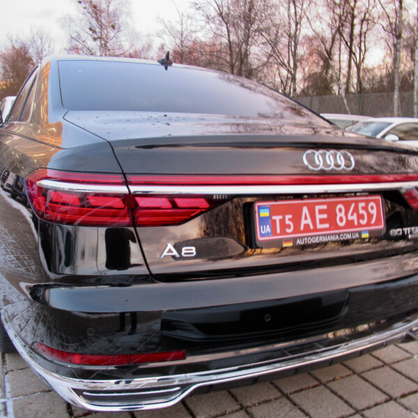 Audi A8  из Германии (39020)