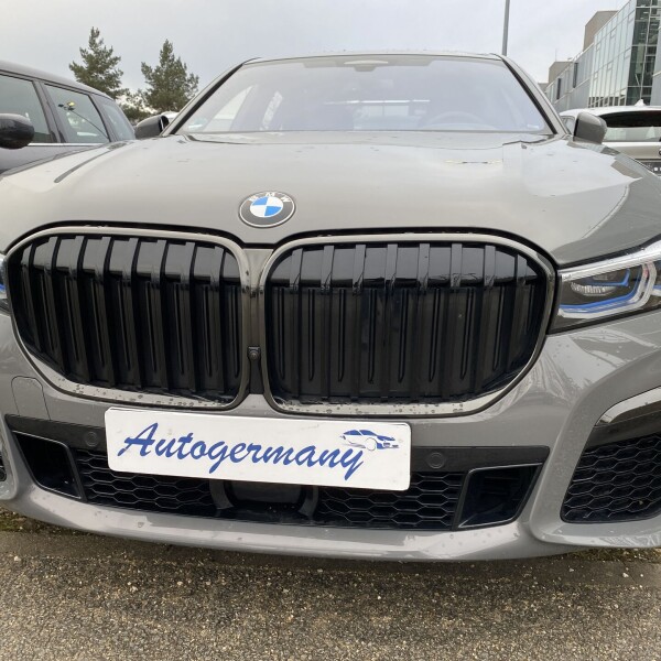 BMW 7-серии из Германии (39111)