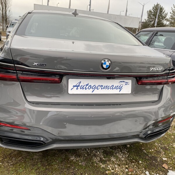 BMW 7-серии из Германии (39101)