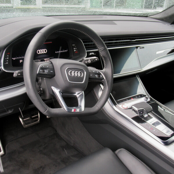 Audi SQ8 из Германии (39286)
