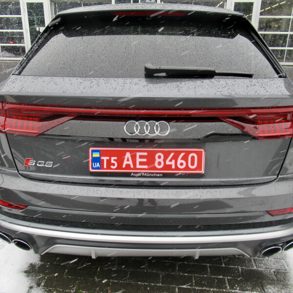 Audi SQ8 из Германии (39279)