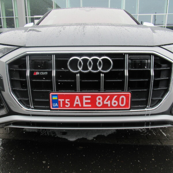 Audi SQ8 из Германии (39247)