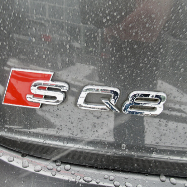 Audi SQ8 из Германии (39285)