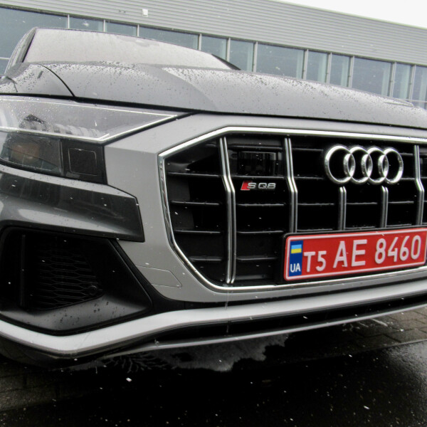 Audi SQ8 из Германии (39257)