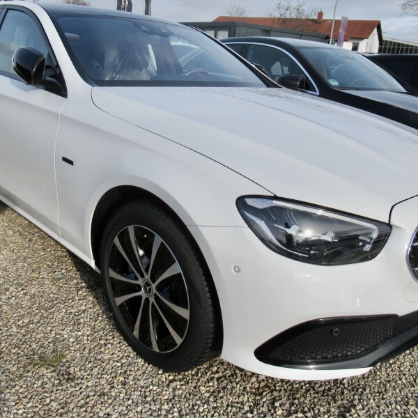 Mercedes-Benz E-Klasse из Германии (39498)