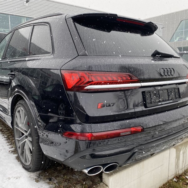 Audi SQ7 из Германии (39763)