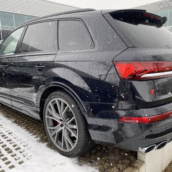 Audi SQ7 из Германии (39762)