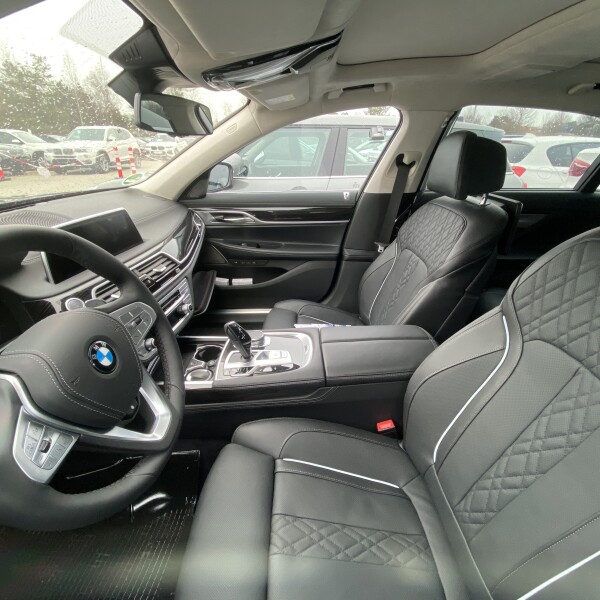 BMW 7-серии из Германии (40148)