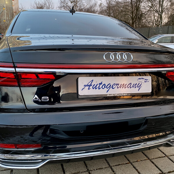 Audi A8  из Германии (40235)