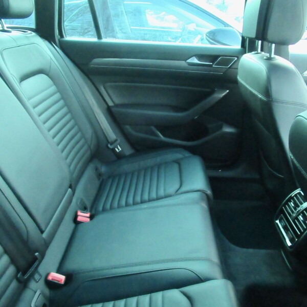 Volkswagen Alltrack из Германии (40322)