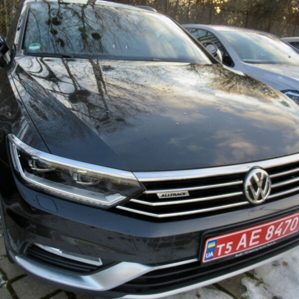 Volkswagen Alltrack из Германии (40287)