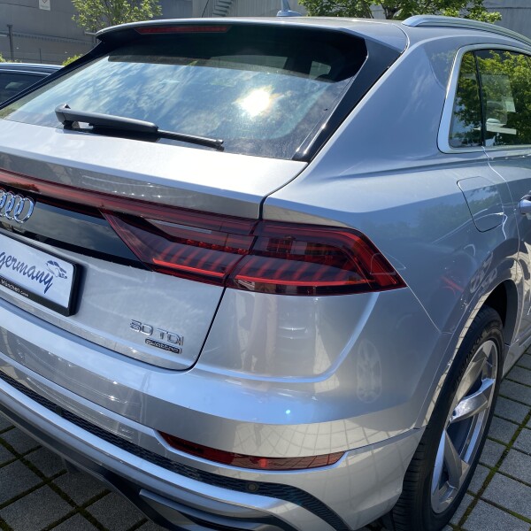 Audi Q8 из Германии (40692)