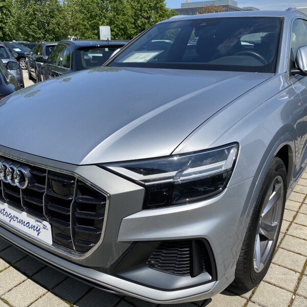 Audi Q8 из Германии (40677)