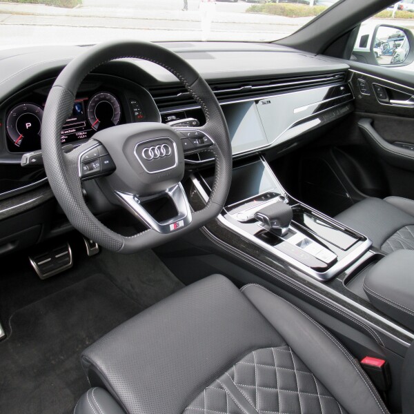 Audi Q8 из Германии (57136)