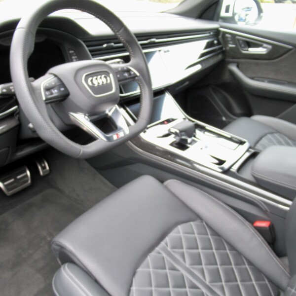 Audi Q8 из Германии (57149)