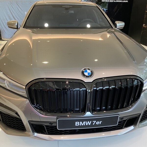 BMW 7-серии из Германии (41824)