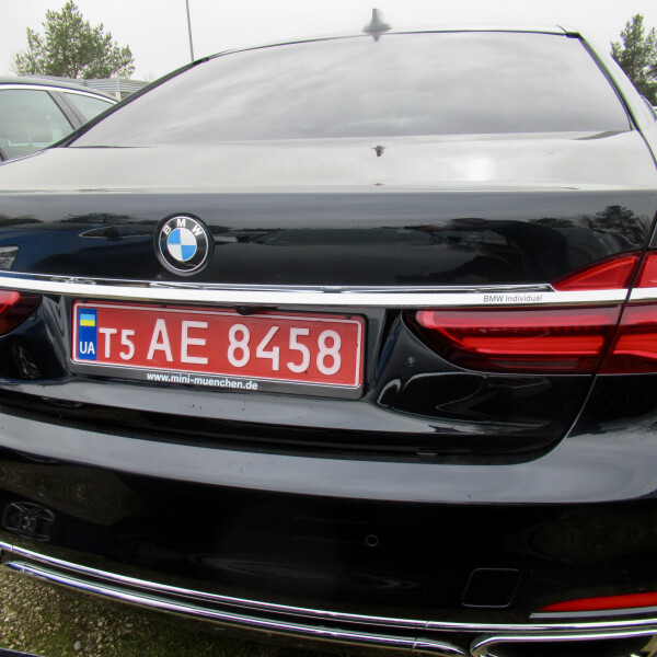 BMW 7-серии из Германии (41940)