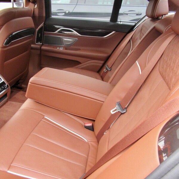 BMW 7-серии из Германии (41984)