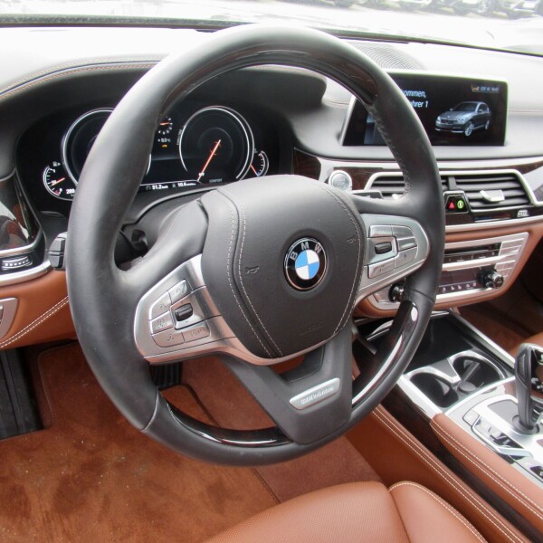 BMW 7-серии из Германии (41981)