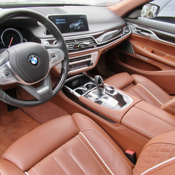 BMW 7-серии из Германии (41992)