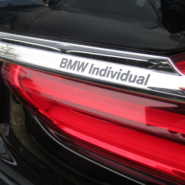 BMW 7-серии из Германии (41943)