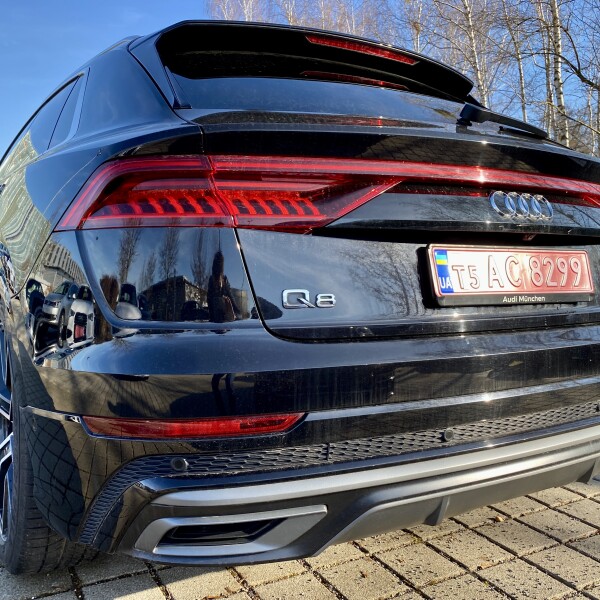 Audi Q8 из Германии (42889)