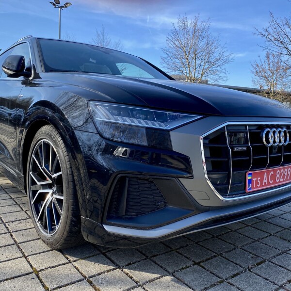 Audi Q8 из Германии (42871)