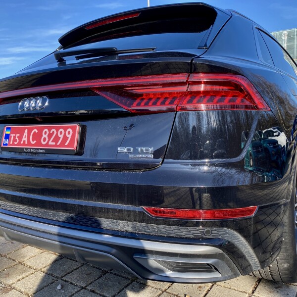 Audi Q8 из Германии (42884)