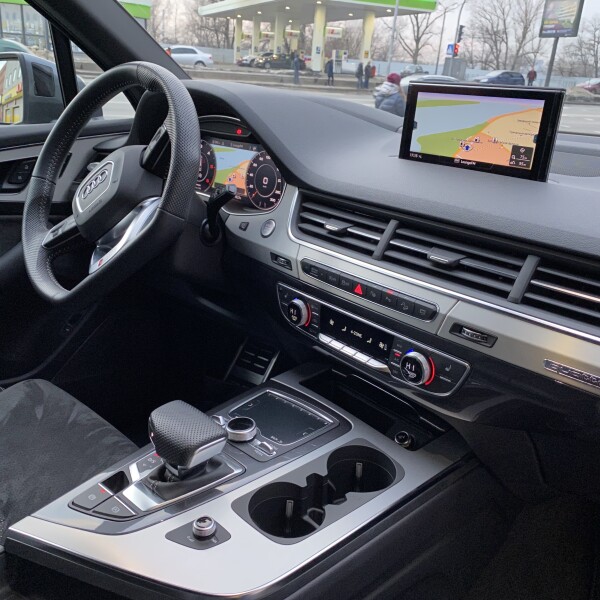 Audi Q7 из Германии (43079)