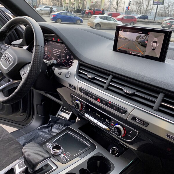 Audi Q7 из Германии (43061)