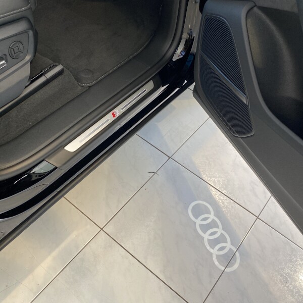 Audi SQ8 из Германии (43173)