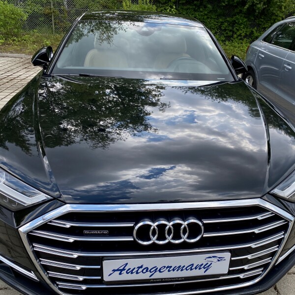 Audi A8  из Германии (43397)