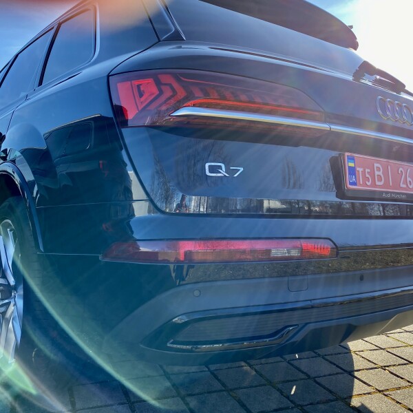 Audi Q7 из Германии (43875)