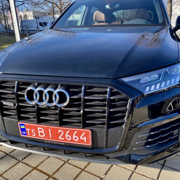 Audi Q7 из Германии (43845)