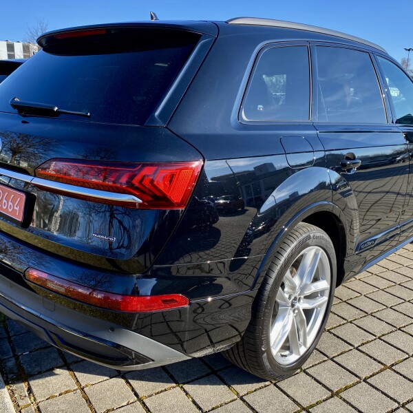 Audi Q7 из Германии (43857)